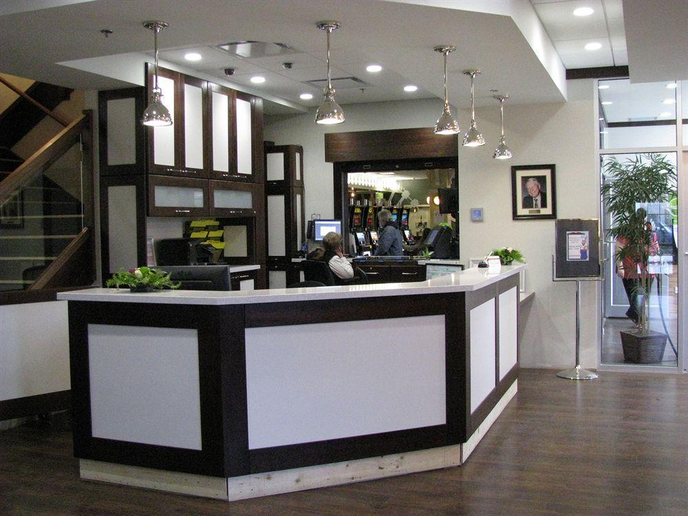 Billy Barker Casino Hotel Quesnel Extérieur photo