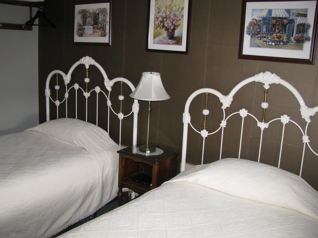 Billy Barker Casino Hotel Quesnel Extérieur photo