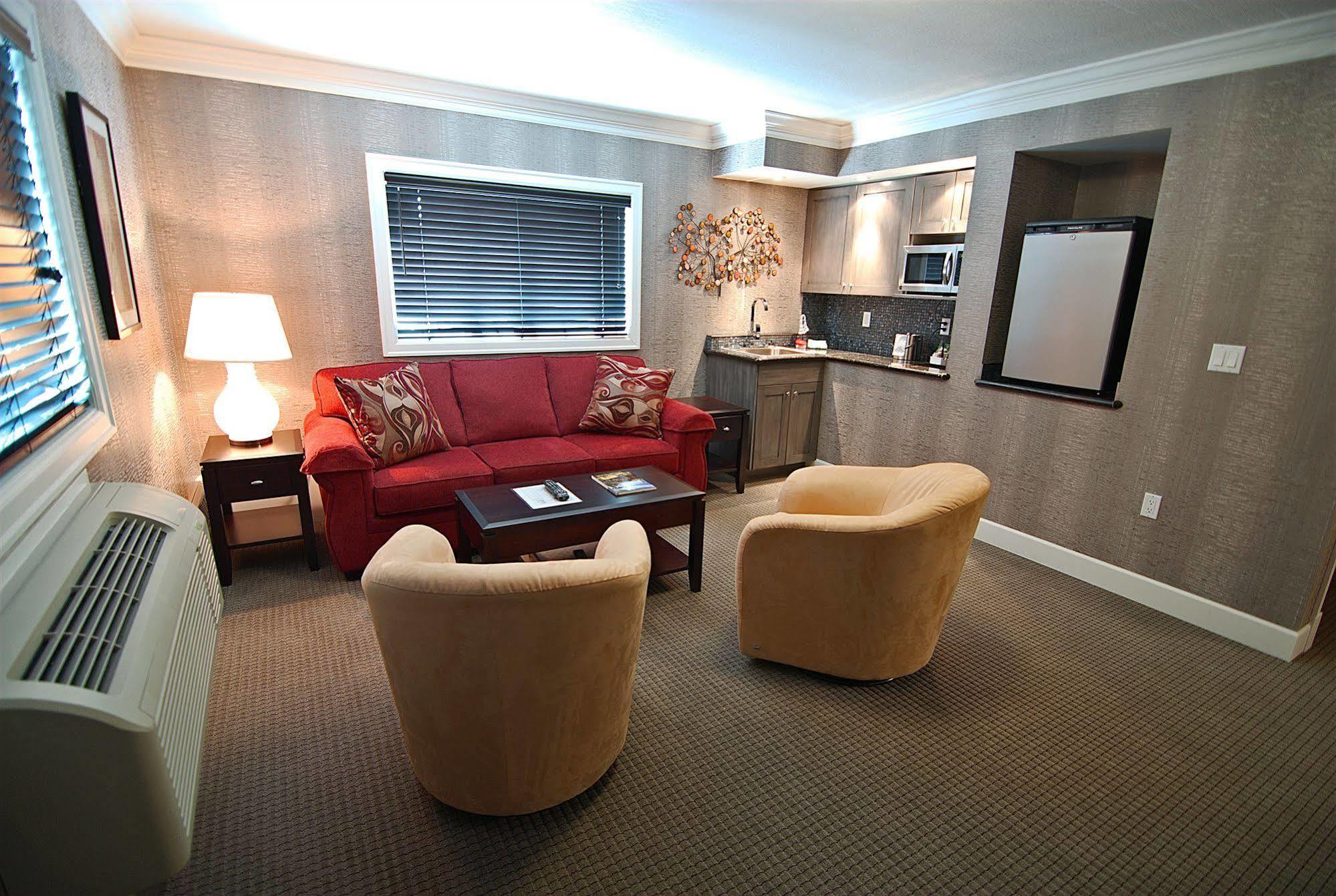 Billy Barker Casino Hotel Quesnel Extérieur photo