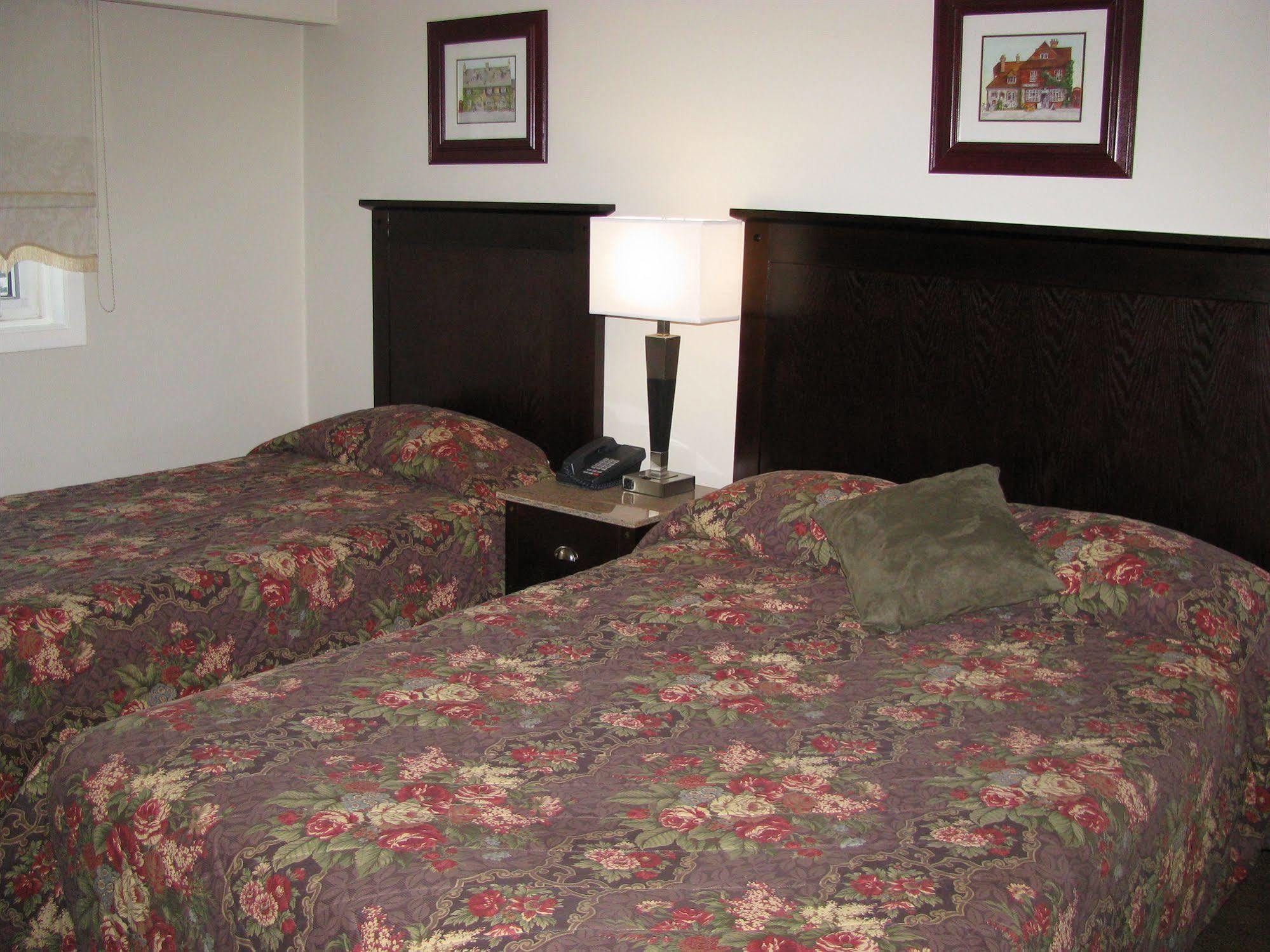 Billy Barker Casino Hotel Quesnel Extérieur photo