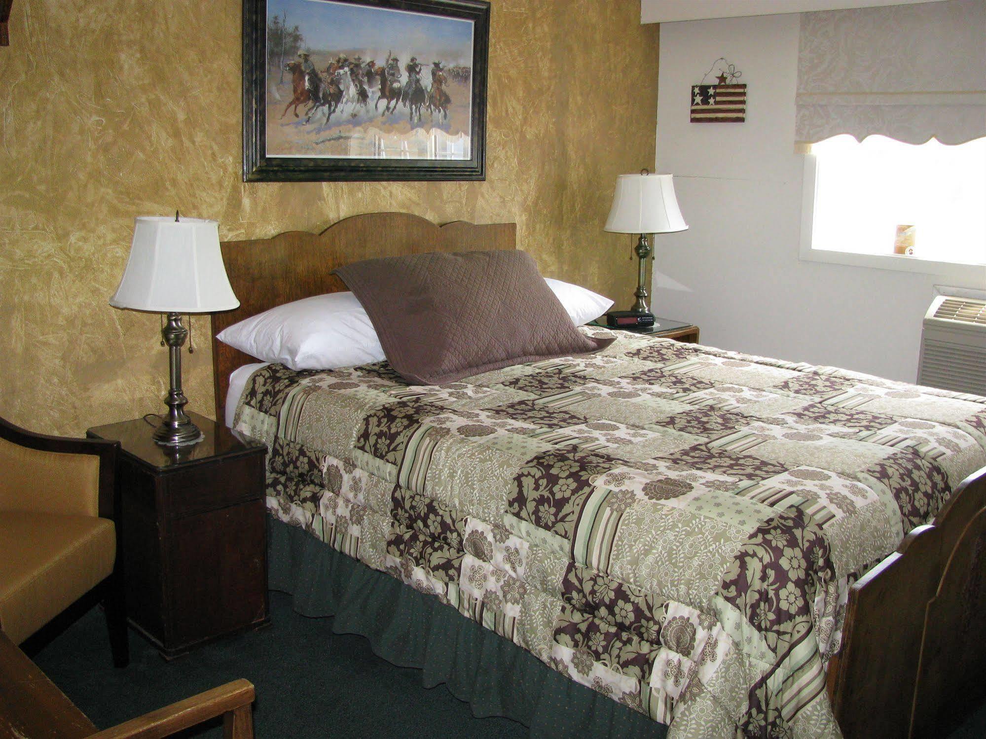 Billy Barker Casino Hotel Quesnel Extérieur photo