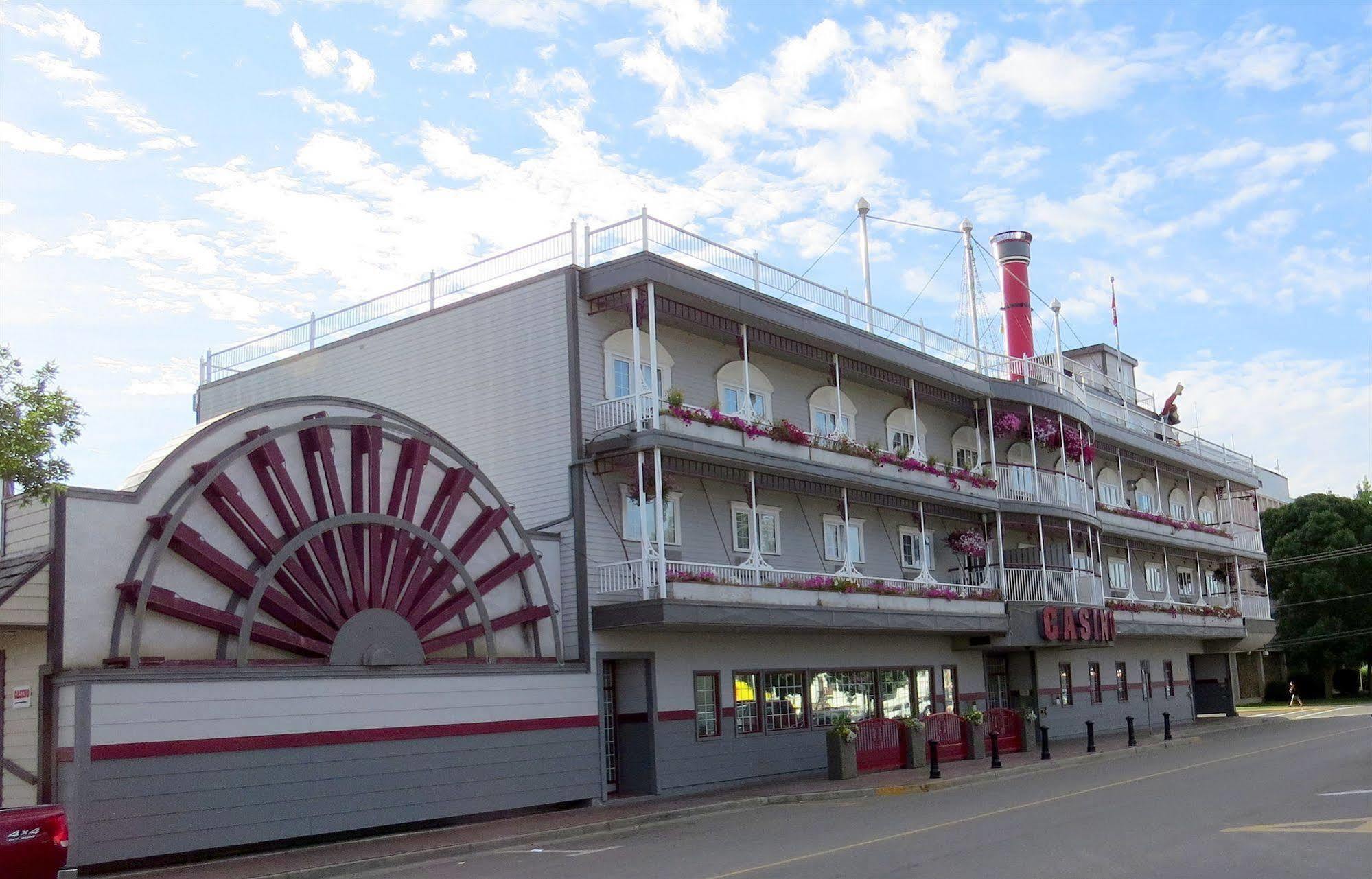 Billy Barker Casino Hotel Quesnel Extérieur photo